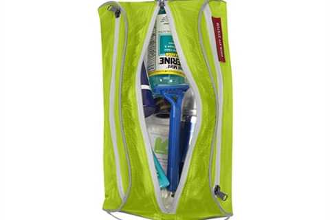 Eagle Creek Pack-It Specter Quick Trip Toiletry Organizer, Strobe Green (M) - The Camping Companion