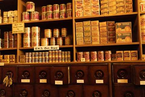 What Extends Food Shelf Life in Packaging?